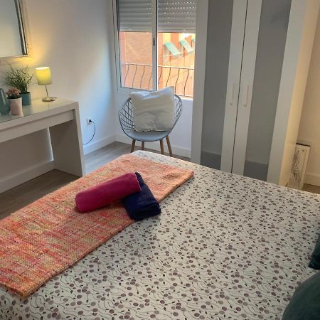 Centro Grupos Malaga Parking Gratis 3 Apartment Exterior photo