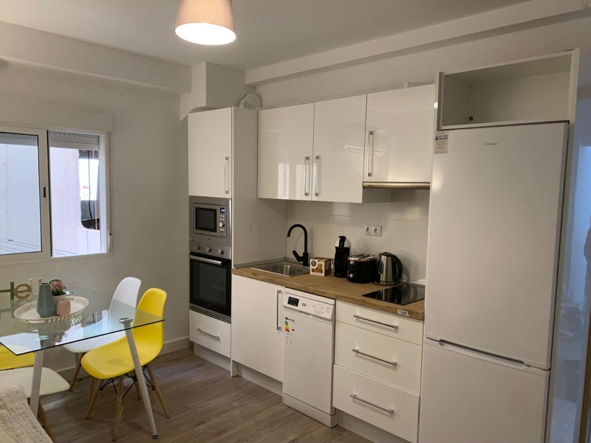 Centro Grupos Malaga Parking Gratis 3 Apartment Exterior photo