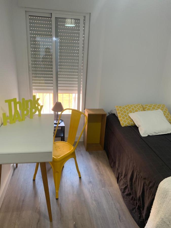 Centro Grupos Malaga Parking Gratis 3 Apartment Exterior photo
